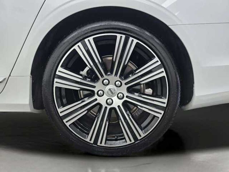 Volvo Ultimate, B5 mild hybrid, 가솔린, Bright