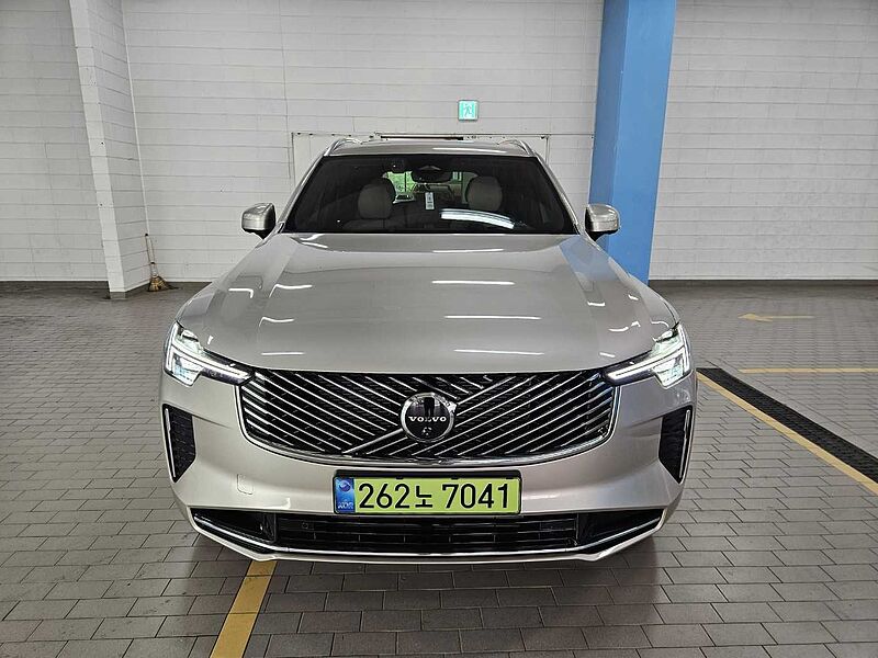 Volvo T8 AWD Ultra Bright