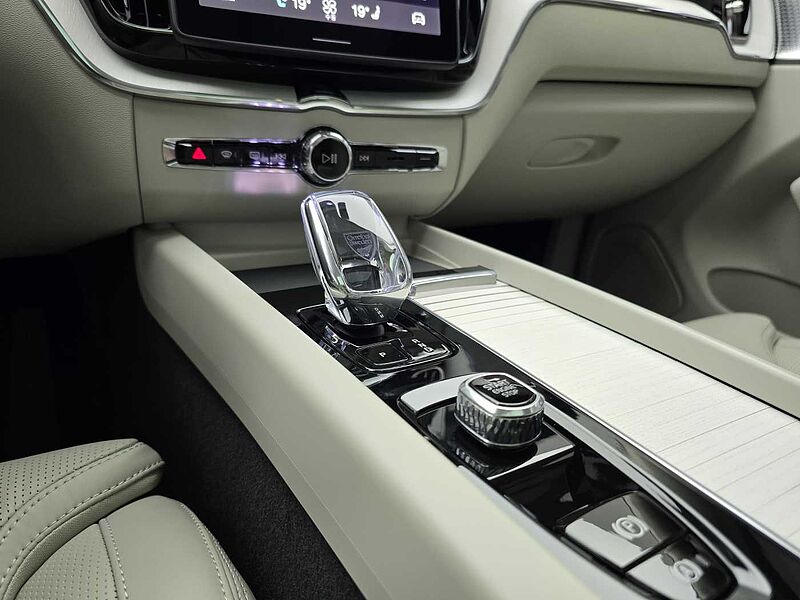 Volvo  Ultra, B5 AWD 마일드 하이브리드, 가솔린, 브라이트