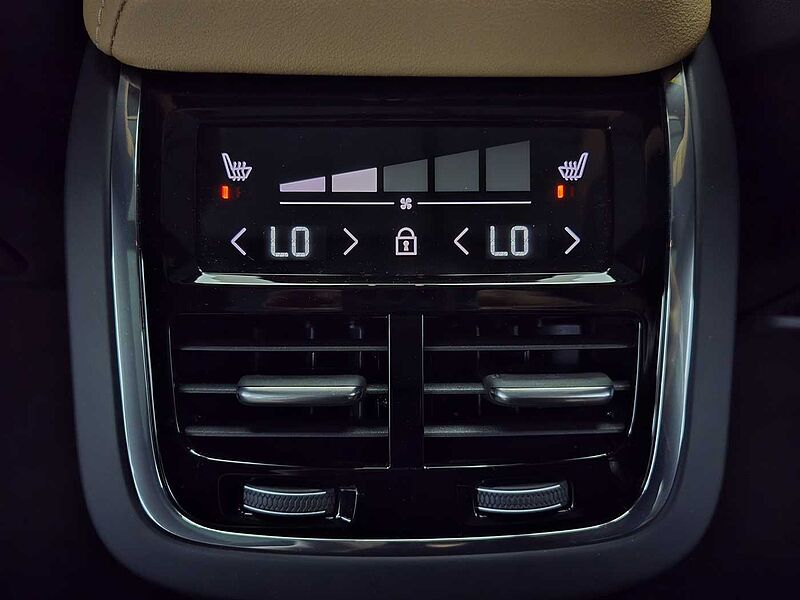 Volvo  Ultimate, B6 AWD 마일드 하이브리드, 가솔린, 브라이트