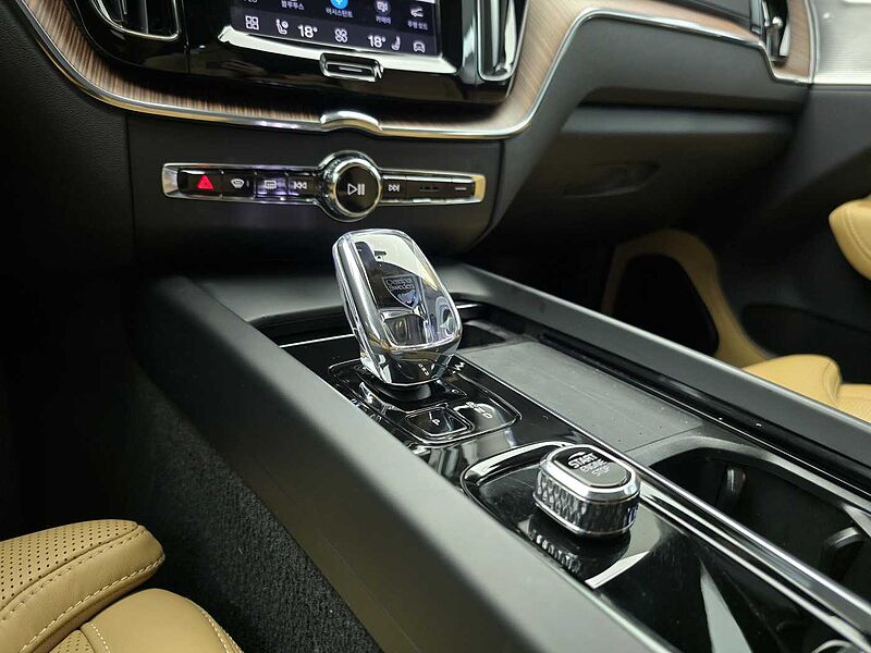 Volvo Ultimate, B5 AWD 마일드 하이브리드, 가솔린, 브라이트