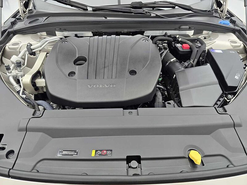 Volvo  Ultra, B5 마일드 하이브리드, 가솔린, 다크