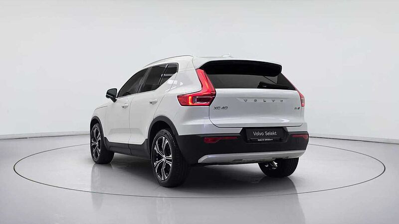 Volvo  Inscription, B4 AWD Momentum