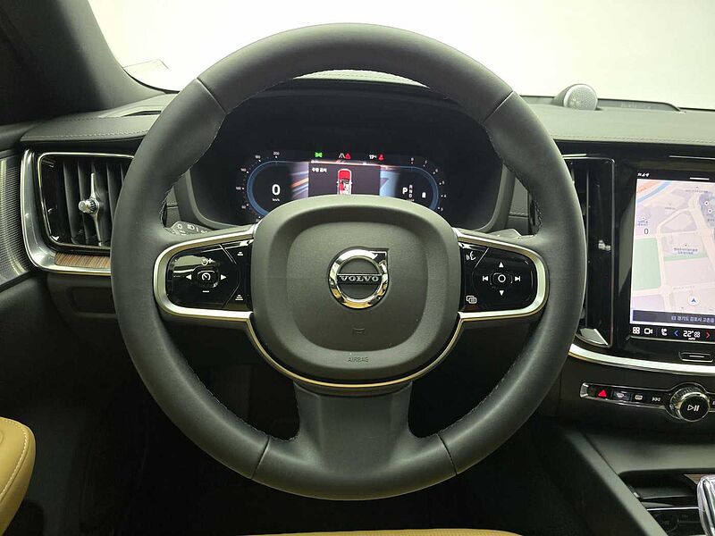 Volvo Ultimate, B5 마일드 하이브리드, 가솔린, 브라이트
