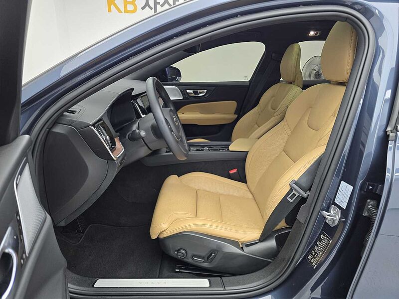 Volvo CC B5 AWD PRO