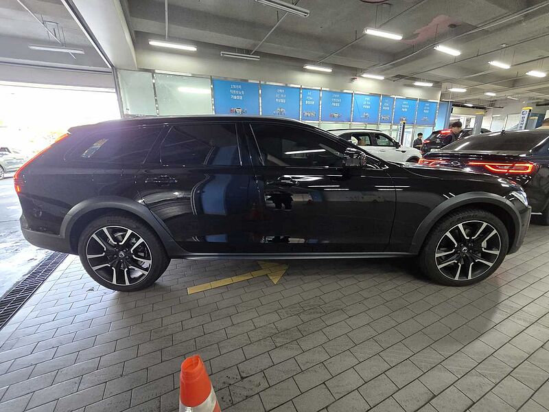 Volvo  Ultimate, B5 AWD 마일드 하이브리드, 가솔린, 브라이트