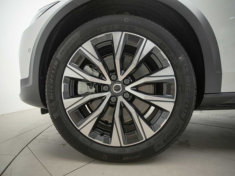 Volvo  V90 Cross Country Ultimate, B5 AWD mild hybrid, 가솔린