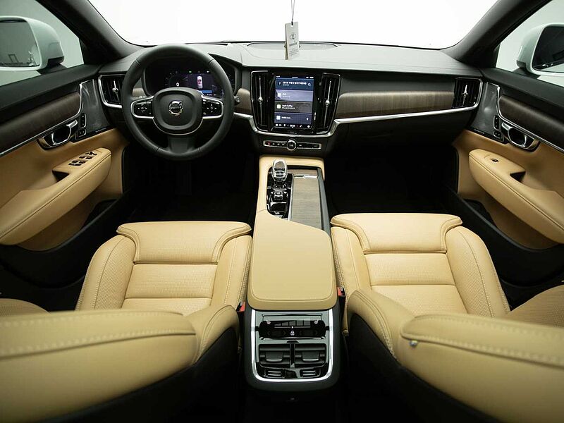 Volvo  V90 Cross Country Ultimate, B5 AWD mild hybrid, 가솔린