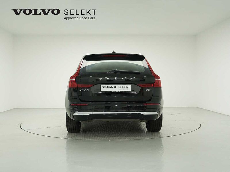 Volvo  Ultimate, B5 AWD mild hybrid, 가솔린, Bright