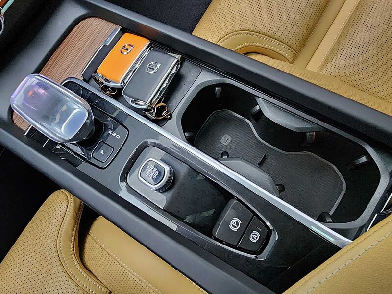 Volvo  Ultimate, B5 AWD 마일드 하이브리드, 가솔린, 브라이트