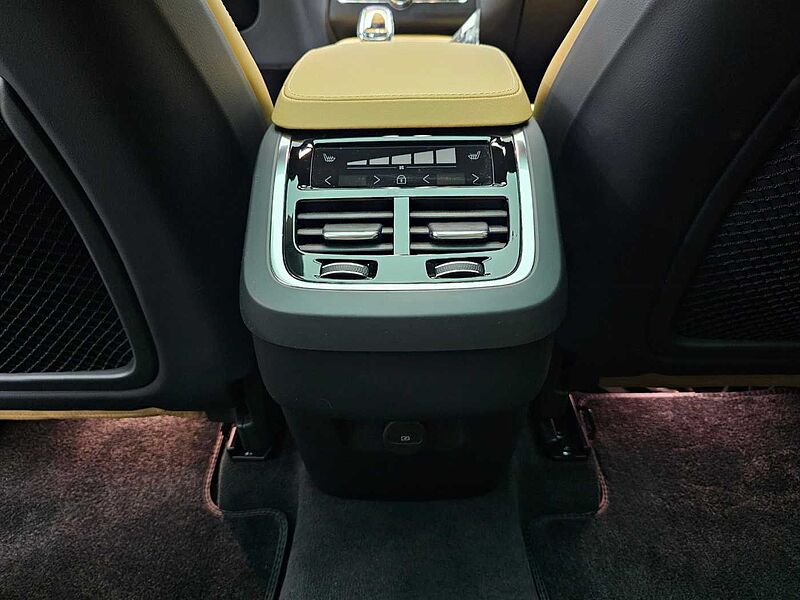 Volvo  Ultimate, B6 AWD 마일드 하이브리드, 가솔린, 브라이트, 7 좌석