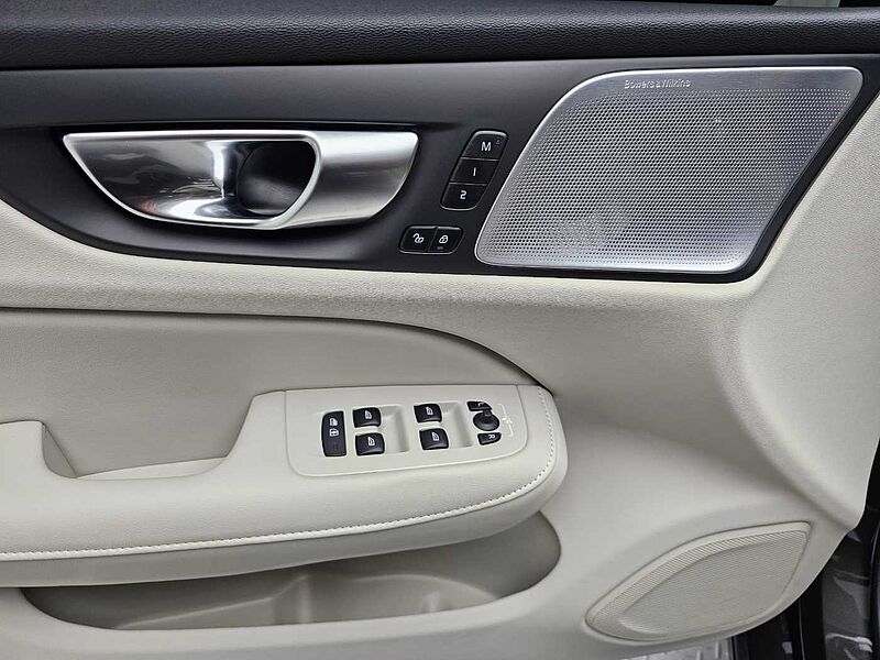 Volvo  Ultra, B5 마일드 하이브리드, 가솔린, 브라이트