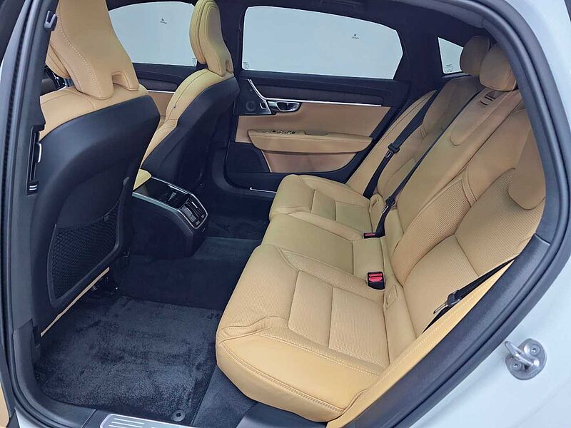 Volvo  Ultimate, B6 AWD mild hybrid, 가솔린, Bright