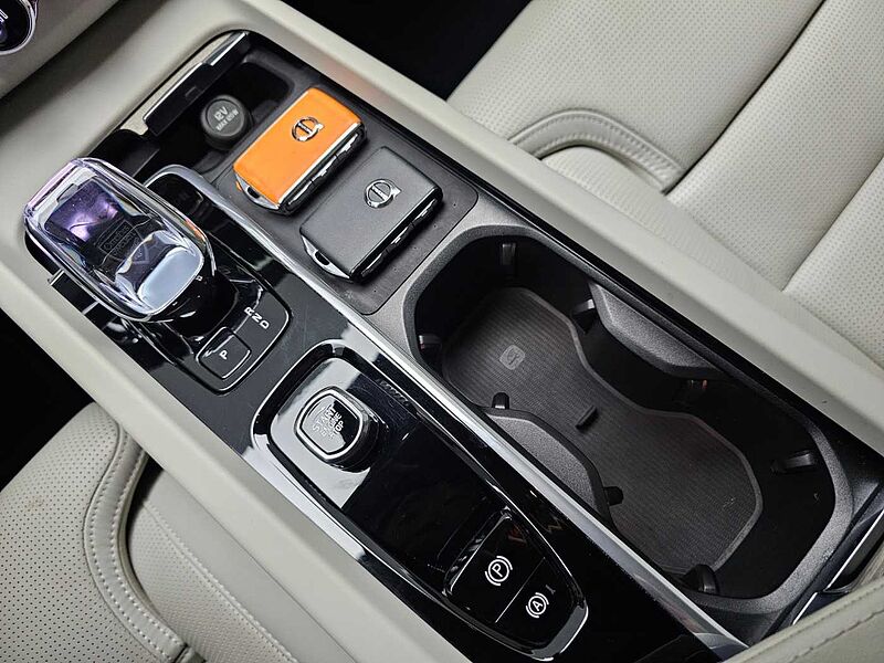 Volvo  Ultimate, B5 AWD 마일드 하이브리드, 가솔린, 브라이트