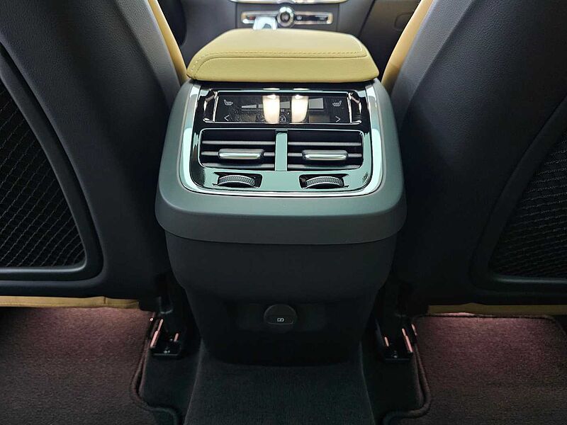 Volvo  Ultra, B5 AWD 마일드 하이브리드, 가솔린, 브라이트