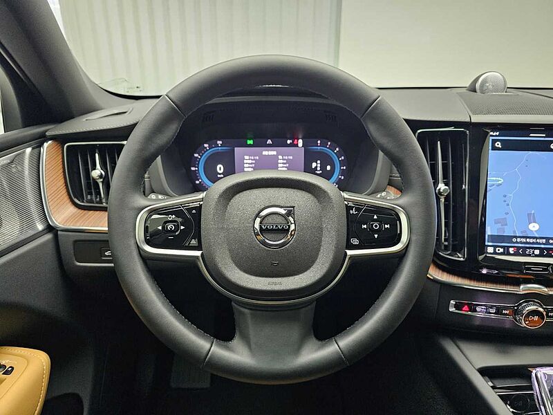 Volvo  Ultra, B5 AWD 마일드 하이브리드, 가솔린, 브라이트