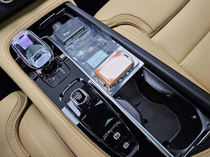 Volvo  Recharge Ultimate, T8 AWD 플러그-인 하이브리드, 전기/가솔린, 브라이트, 7 좌석