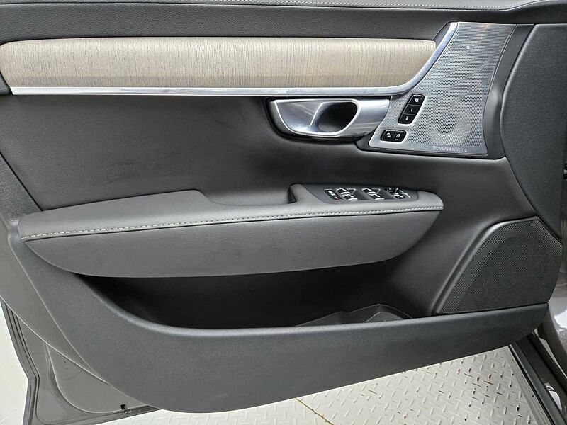 Volvo  Ultimate, B5 마일드 하이브리드, 가솔린, 브라이트