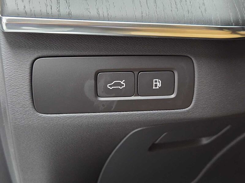 Volvo  Recharge Ultimate, T8 AWD 플러그-인 하이브리드, 전기/가솔린, 브라이트, 7 좌석