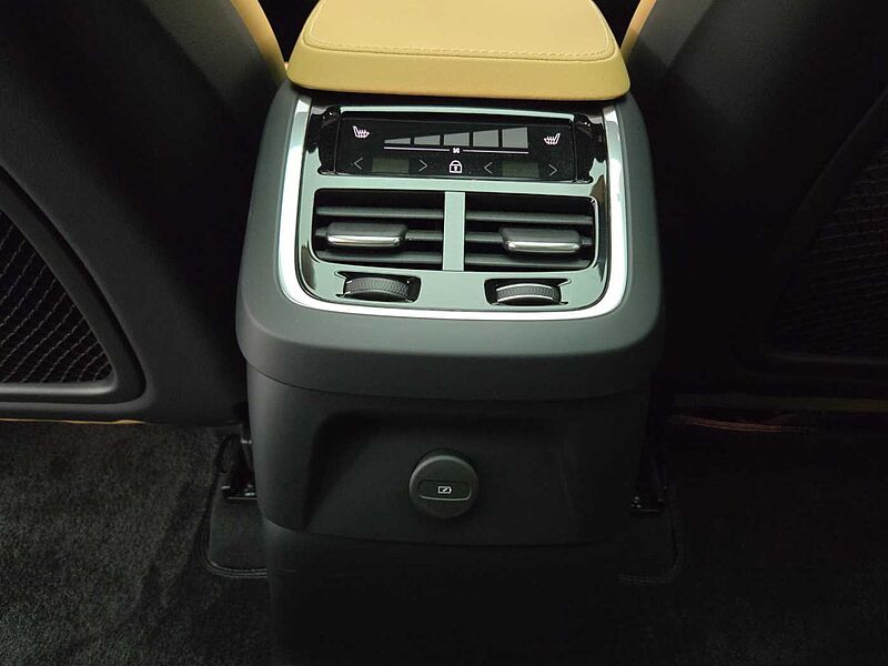 Volvo  Recharge Ultimate, T8 AWD 플러그-인 하이브리드, 전기/가솔린, 브라이트, 7 좌석