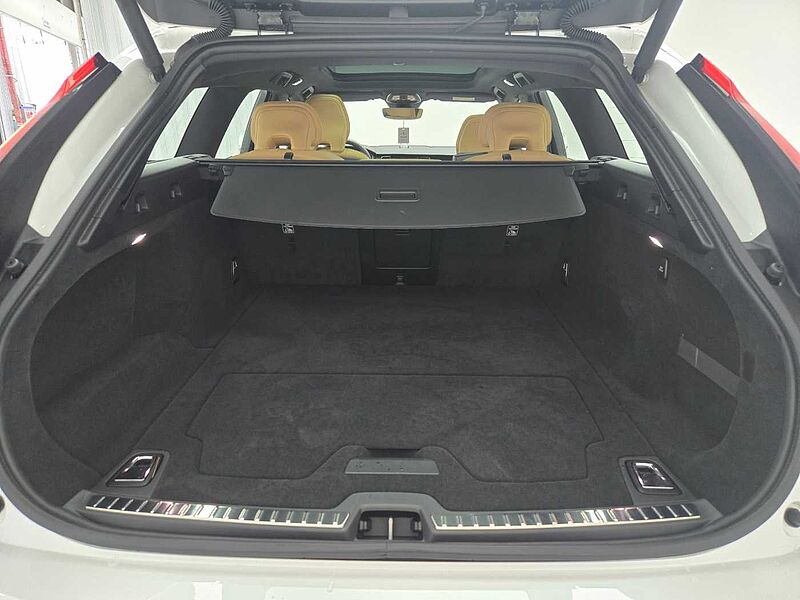 Volvo  Ultimate, B5 AWD 마일드 하이브리드, 가솔린, 브라이트