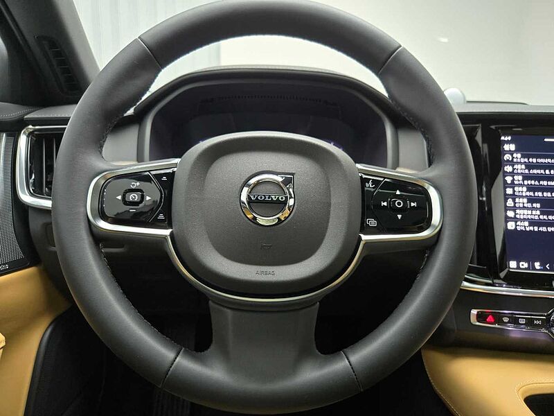 Volvo  Ultimate, B5 AWD 마일드 하이브리드, 가솔린, 브라이트