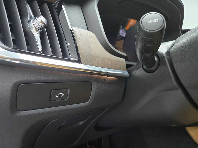 Volvo  Ultimate, B5 AWD 마일드 하이브리드, 가솔린, 브라이트