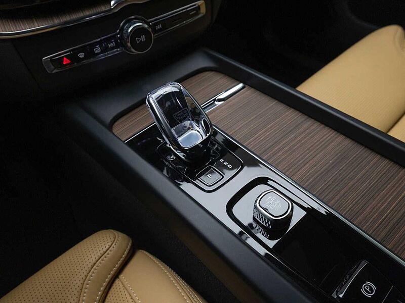 Volvo  Ultimate, B5 AWD 마일드 하이브리드, 가솔린, 브라이트