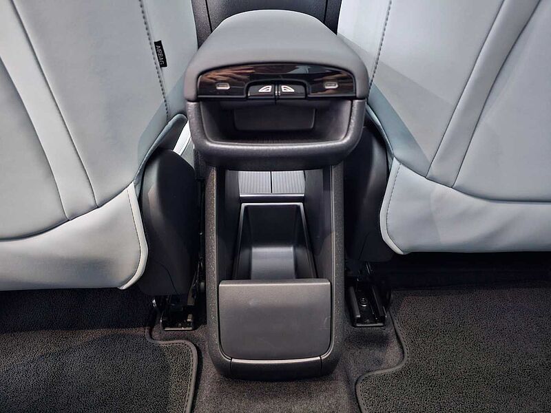 Volvo  Ultra, Single Motor Extended Range, 전기