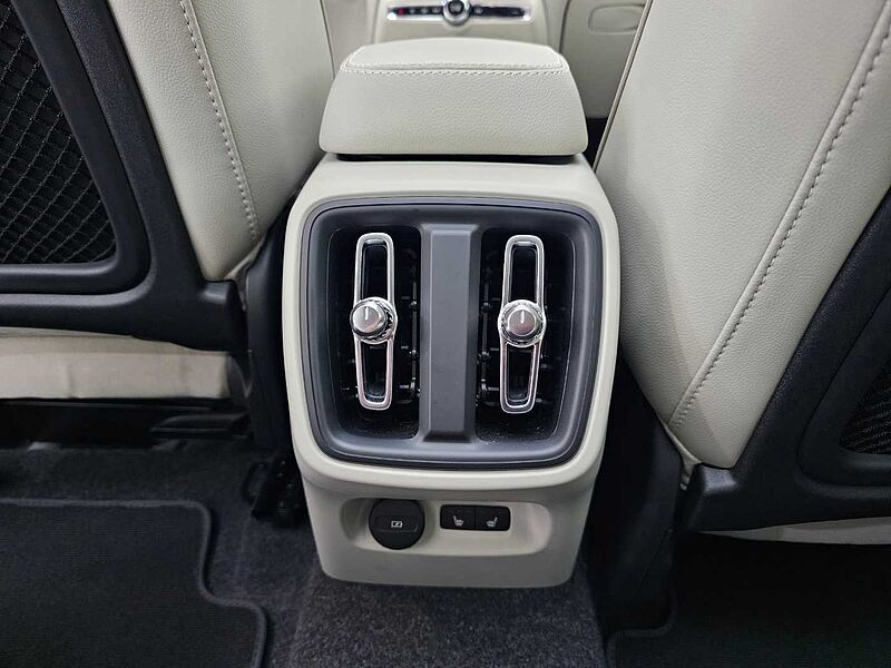 Volvo  Ultra, B4 AWD 마일드 하이브리드, 가솔린, 브라이트