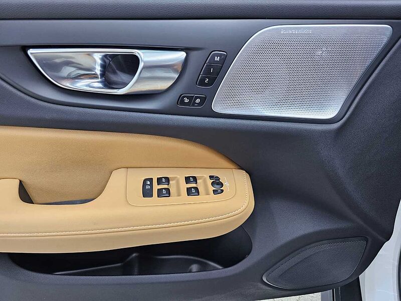 Volvo  Ultra, B5 AWD 마일드 하이브리드, 가솔린, 브라이트