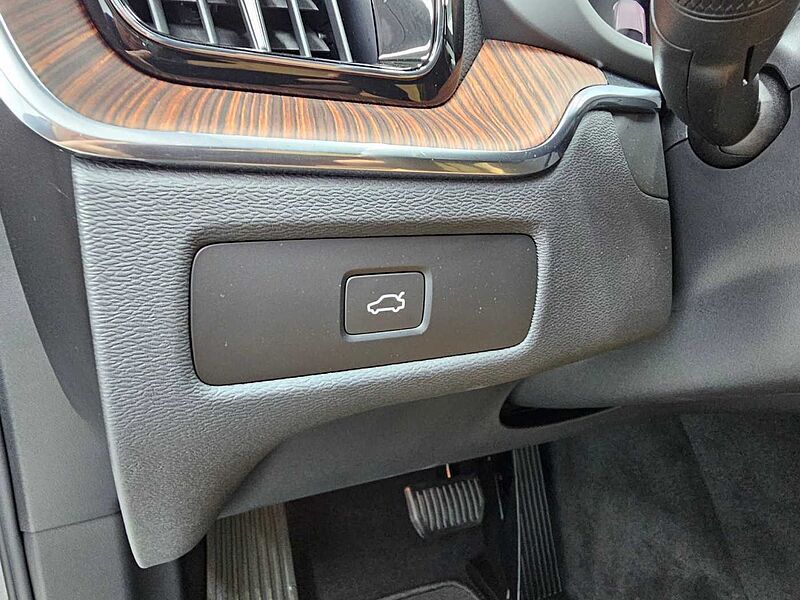 Volvo  Ultra, B6 AWD 마일드 하이브리드, 가솔린, 브라이트