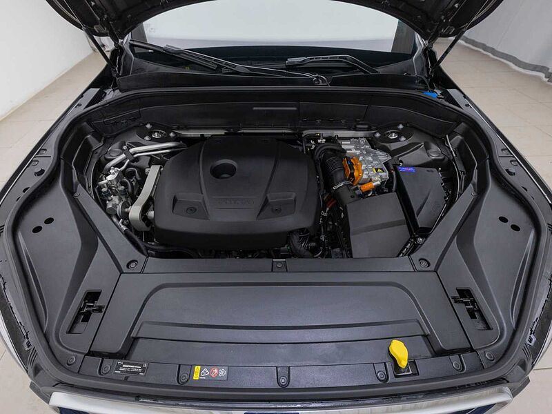 Volvo  Recharge Ultimate, T8 AWD 플러그-인 하이브리드, 전기/가솔린, 브라이트, 7 좌석