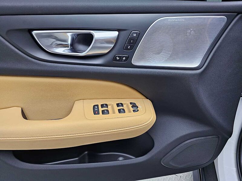 Volvo  Ultimate, B5 AWD 마일드 하이브리드, 가솔린, 브라이트