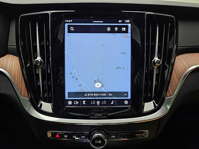 Volvo  Ultimate, B5 AWD 마일드 하이브리드, 가솔린, 브라이트