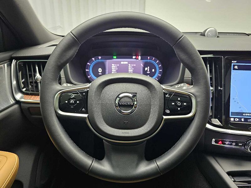 Volvo  Ultimate, B5 AWD 마일드 하이브리드, 가솔린, 브라이트