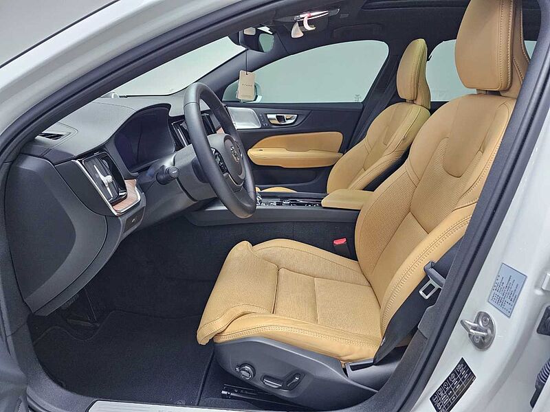 Volvo  Ultimate, B5 AWD 마일드 하이브리드, 가솔린, 브라이트