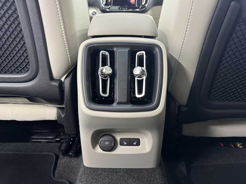 Volvo  Ultra, B4 AWD 마일드 하이브리드, 가솔린, 브라이트