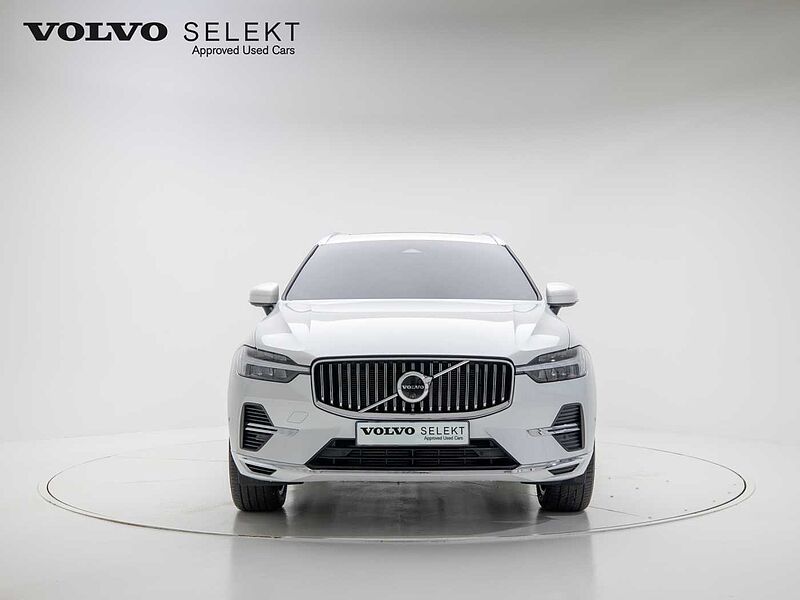 Volvo Ultra, T8 AWD 플러그-인 하이브리드, 전기/가솔린, 브라이트