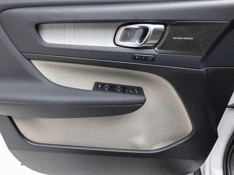 Volvo  Ultra, B4 AWD 마일드 하이브리드, 가솔린, 브라이트