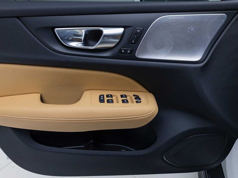 Volvo  Ultra, B5 AWD 마일드 하이브리드, 가솔린, 브라이트