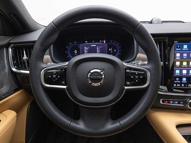 Volvo Ultimate, B5 마일드 하이브리드, 가솔린, 브라이트