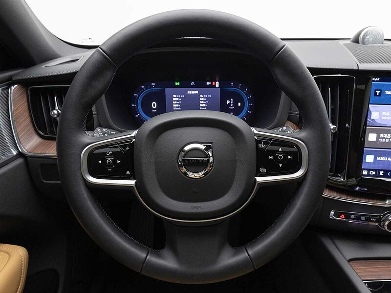 Volvo  Ultra, B6 AWD 마일드 하이브리드, 가솔린, 브라이트