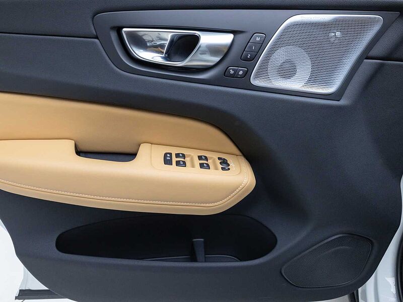 Volvo  Ultra, B6 AWD 마일드 하이브리드, 가솔린, 브라이트