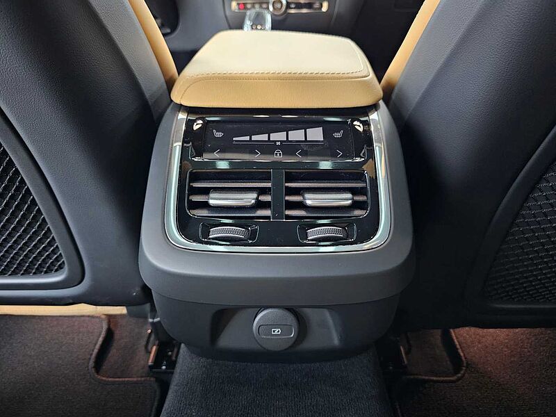 Volvo Ultra, B5 AWD 마일드 하이브리드, 가솔린, 브라이트