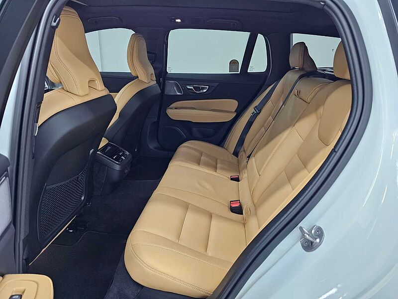 Volvo Ultra, B5 AWD 마일드 하이브리드, 가솔린, 브라이트