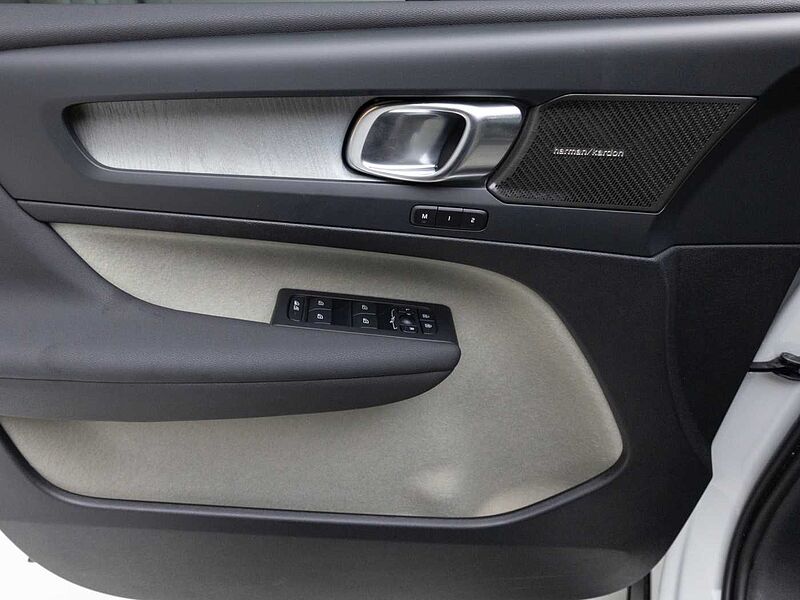 Volvo  Ultra, B4 AWD 마일드 하이브리드, 가솔린, 브라이트