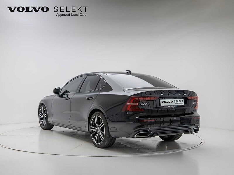 Volvo  R-Design, B5 mild hybrid
