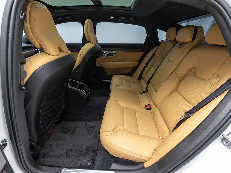 Volvo Ultimate, B5 마일드 하이브리드, 가솔린, 브라이트