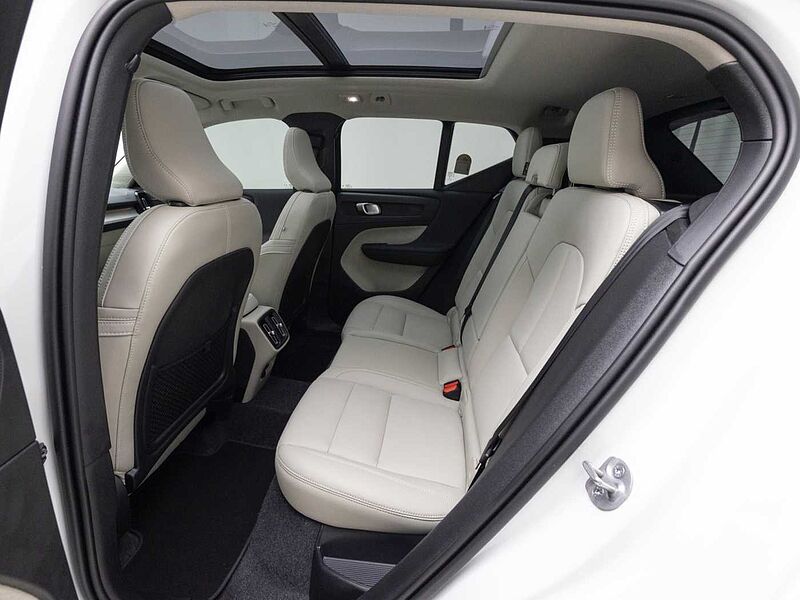 Volvo Ultra, B4 AWD 마일드 하이브리드, 가솔린, 브라이트